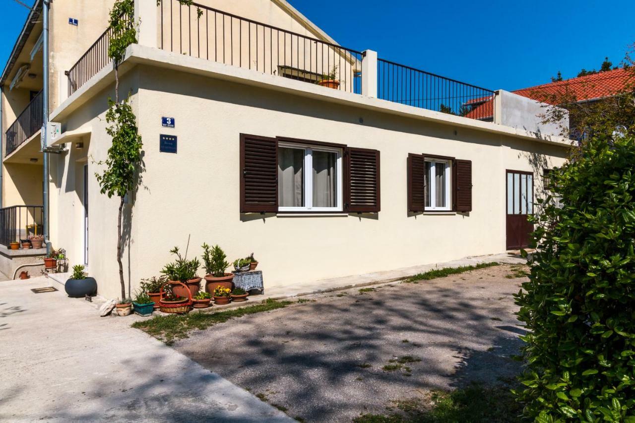 Apartment Jurasin Kaštela Kültér fotó
