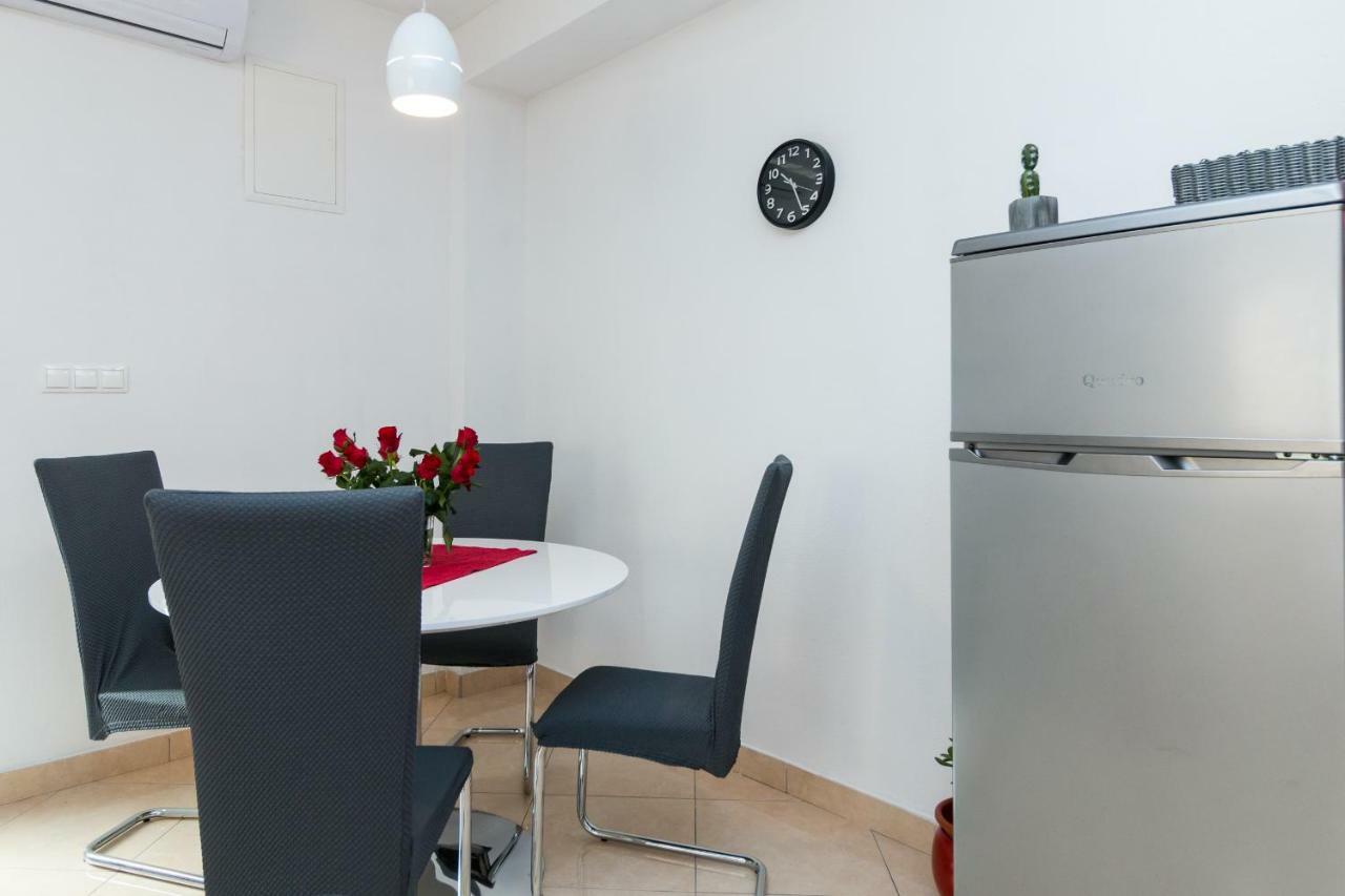 Apartment Jurasin Kaštela Kültér fotó